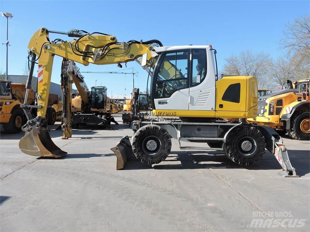 Liebherr A914 Wheeled excavators