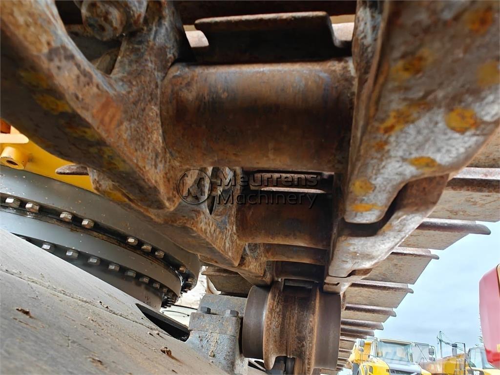 Liebherr R936 NLC Crawler excavators