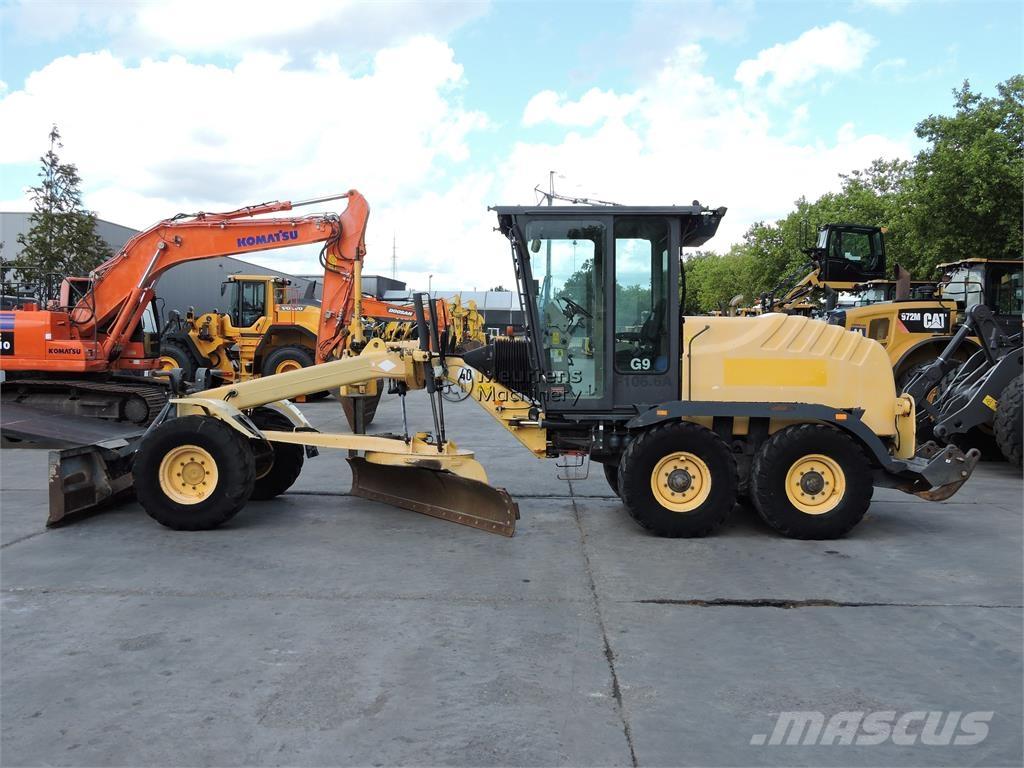 New Holland F106.6A Graders