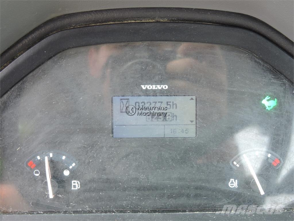 Volvo L30G + FORK Wheel loaders