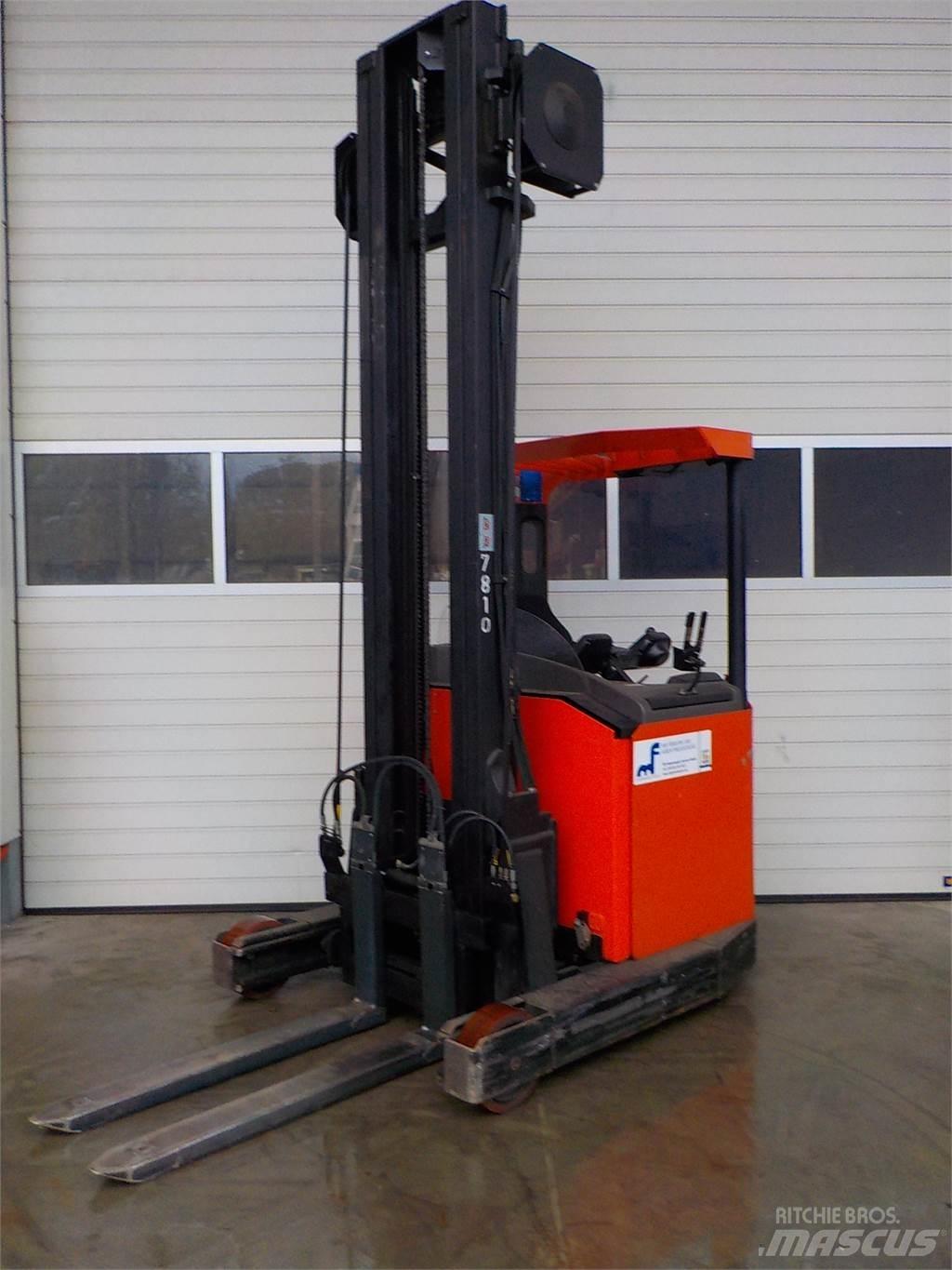 BT RR B2 Reach truck