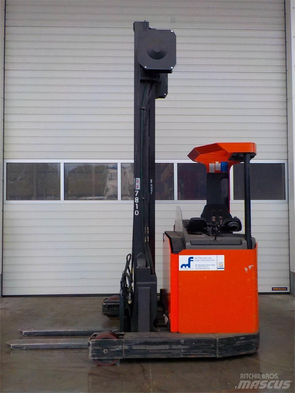 BT RR B2 Reach truck