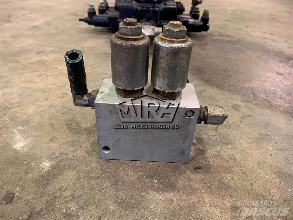 CAT 907 H/ Ventil Hydraulics