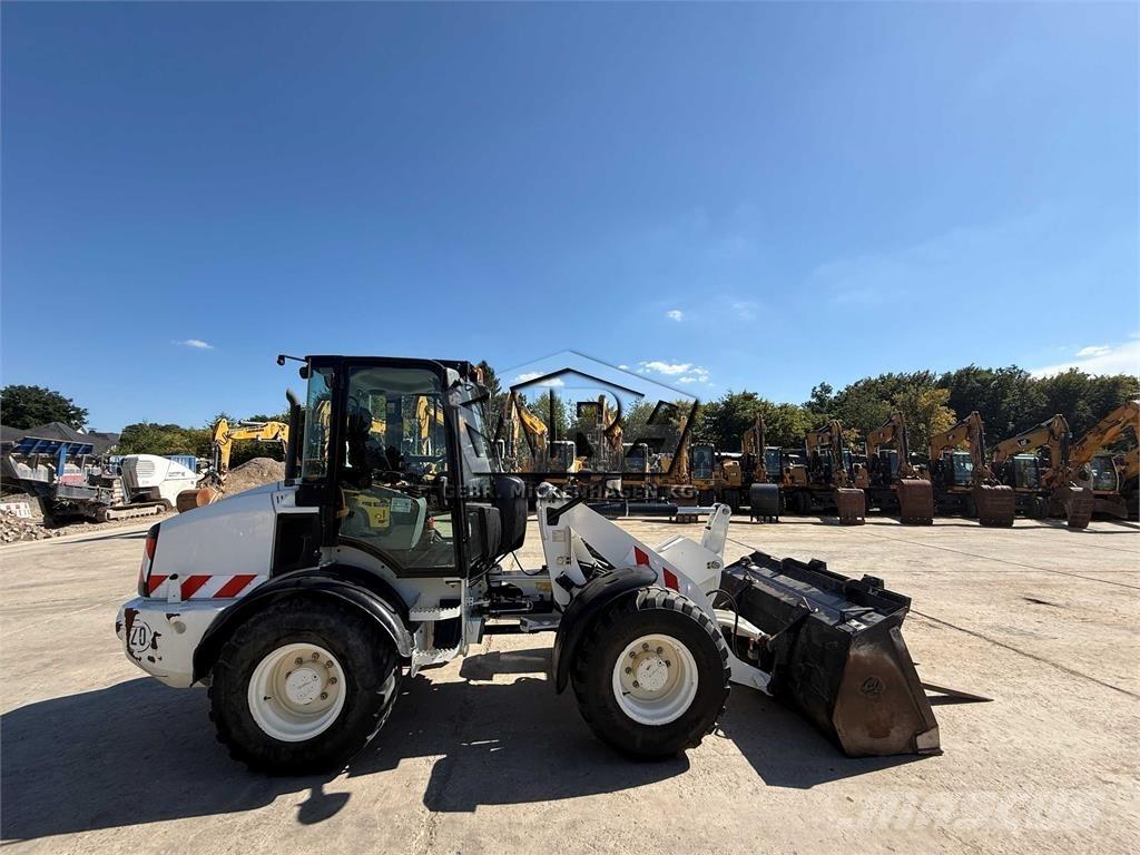 CAT 908M Wheel loaders