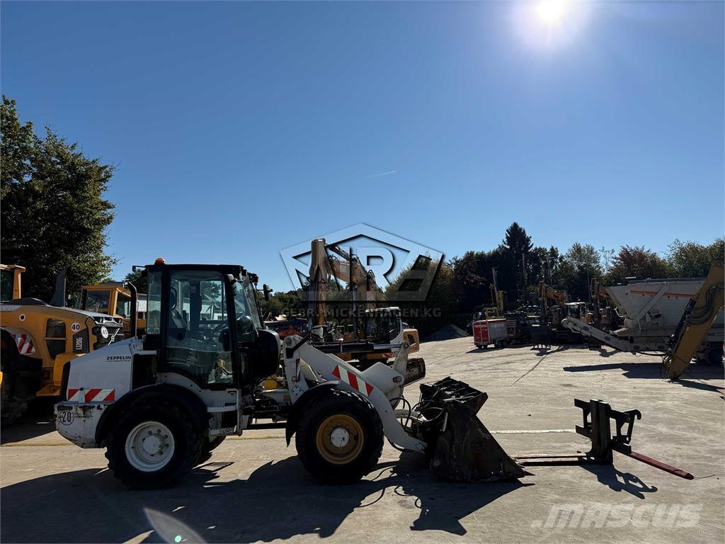 CAT 908M Wheel loaders
