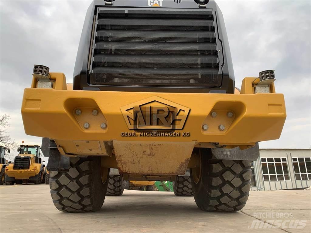 CAT 966M Wheel loaders