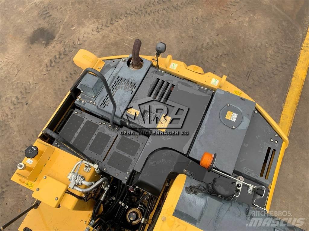 Komatsu PW148-10 Wheeled excavators