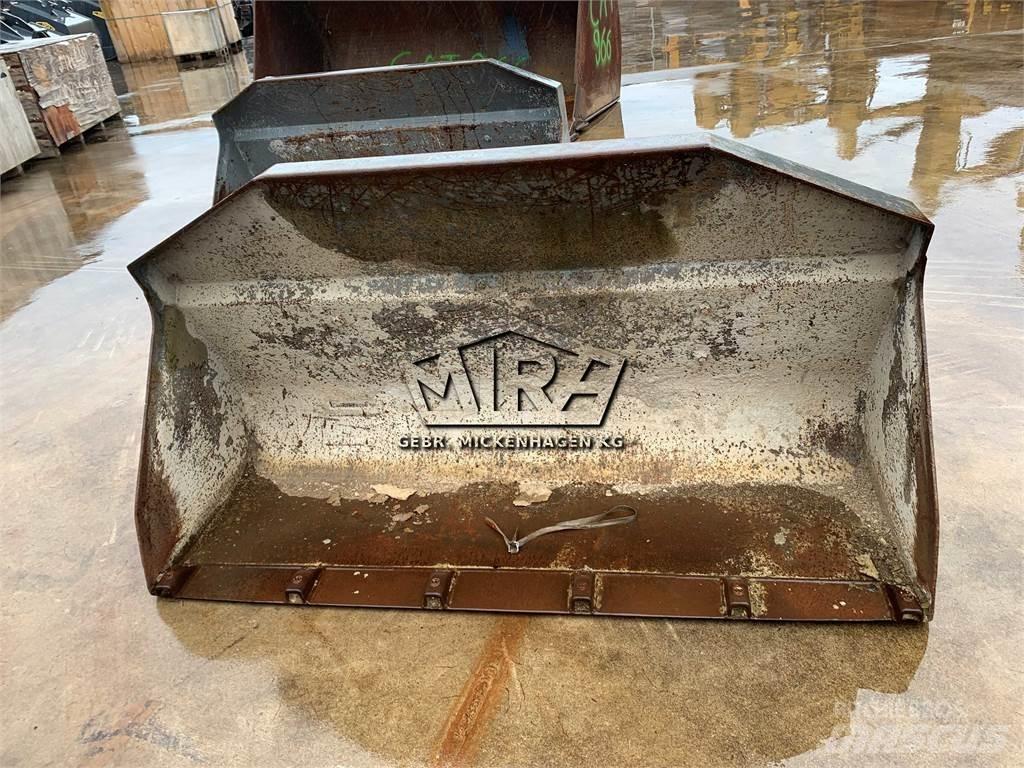 Kramer 1950 mm Buckets