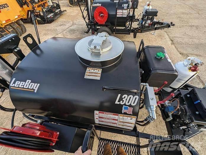 LeeBoy 300 Bitumen sprayers