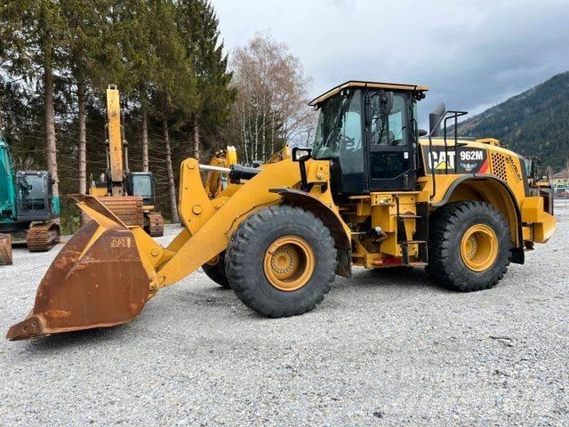 CAT 962M Steering Wheel loaders