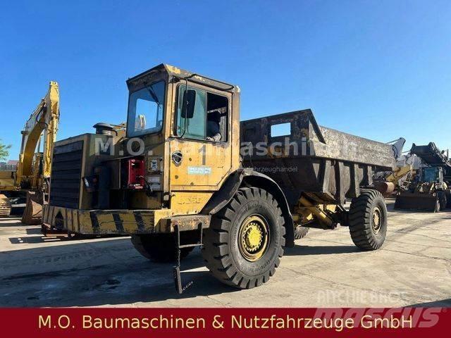 CAT erpillar D25C Articulated Haulers