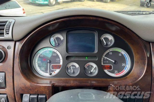 DAF CF410 4x2 Livestock trucks