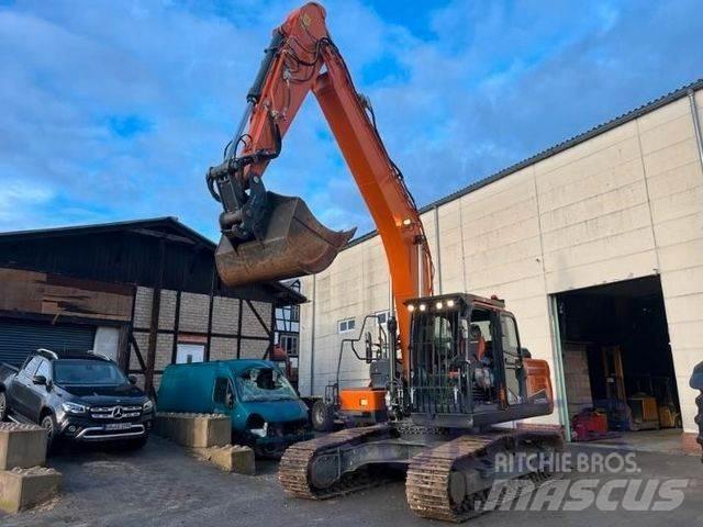 Doosan DX 225 LC-5 Crawler excavators