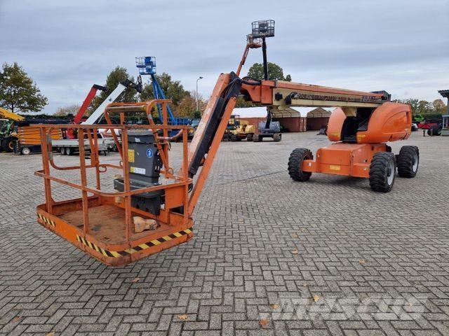 JLG 660 SJ Articulated boom lifts