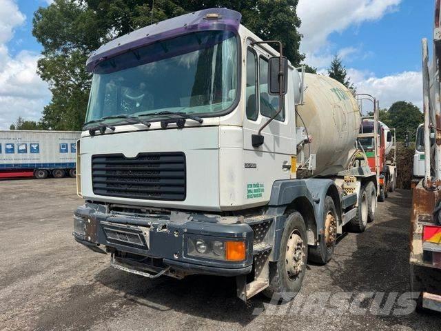 MAN 32.364 8x4 10m³ Concrete trucks