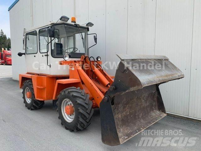 Schaeff SKB 902 Backhoe