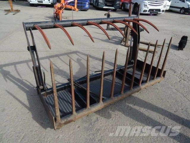  TRAC LIFT hay forks Other forage harvesting equipment