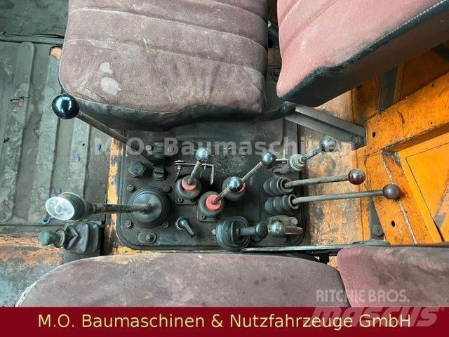 Unimog U 1000/ 424 Tipper trucks