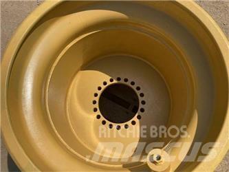 CAT 535C Tyres, wheels and rims