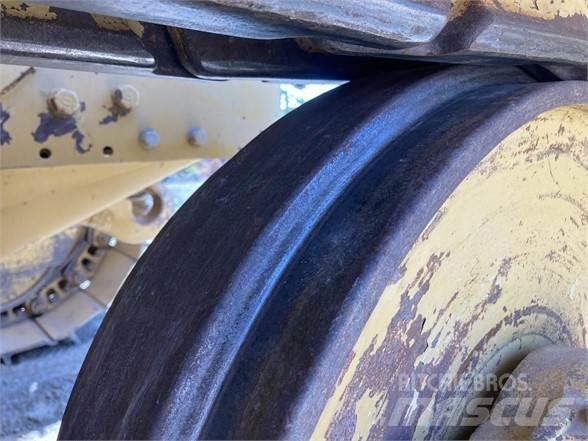 CAT D6D Pipelayer dozers