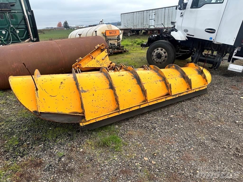  ACI Snow blades and plows