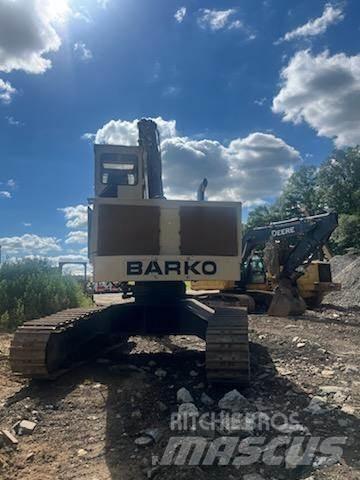 Barko 275E Knuckle boom loaders