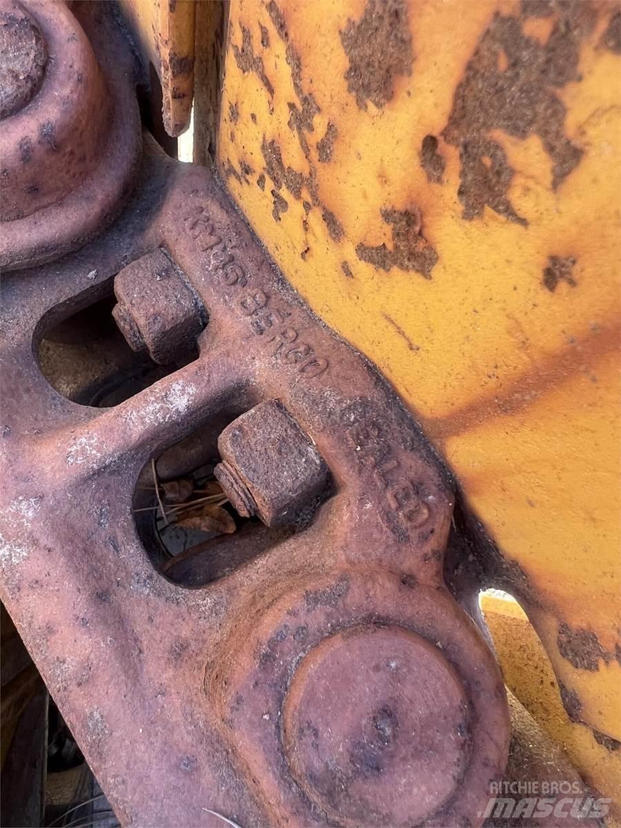 Berco  Tracks, chains and undercarriage