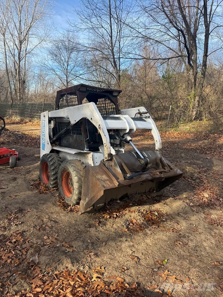 Bobcat 753 Skid steer loaders