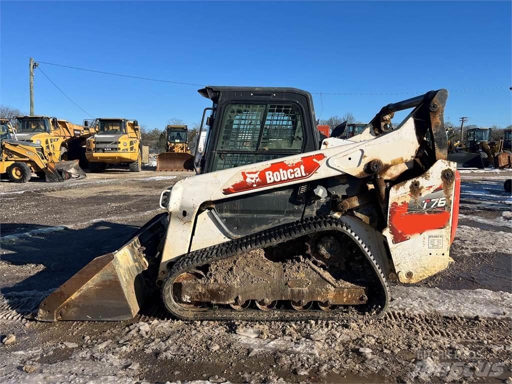 Bobcat T76 Skid steer loaders