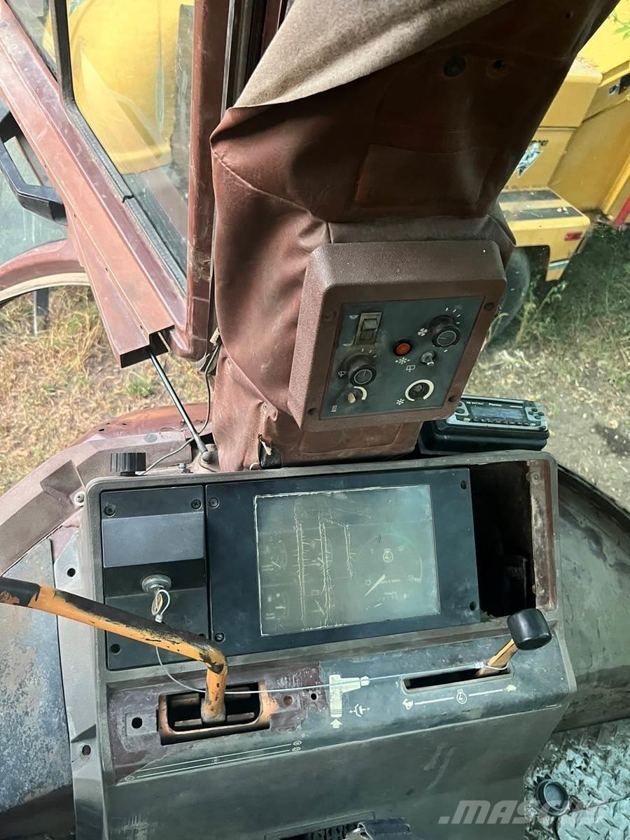 CASE 580K Backhoe