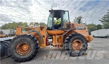 CASE 821F Wheel loaders