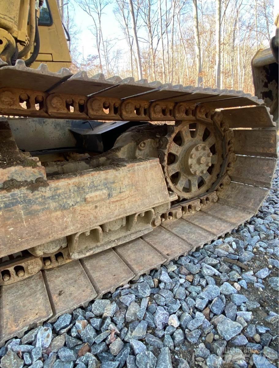 CAT 225 Crawler excavators