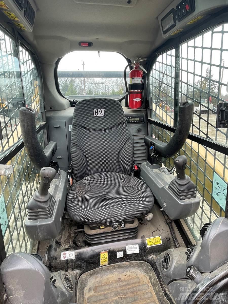 CAT 259D3 Skid steer loaders