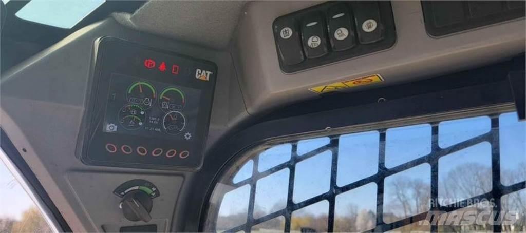 CAT 299D2 Skid steer loaders