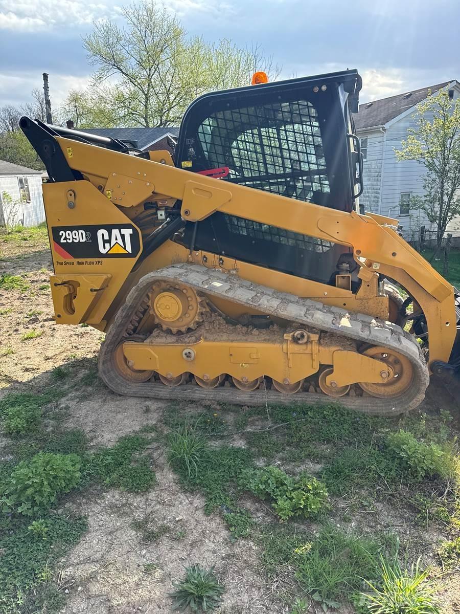 CAT 299D2 Skid steer loaders