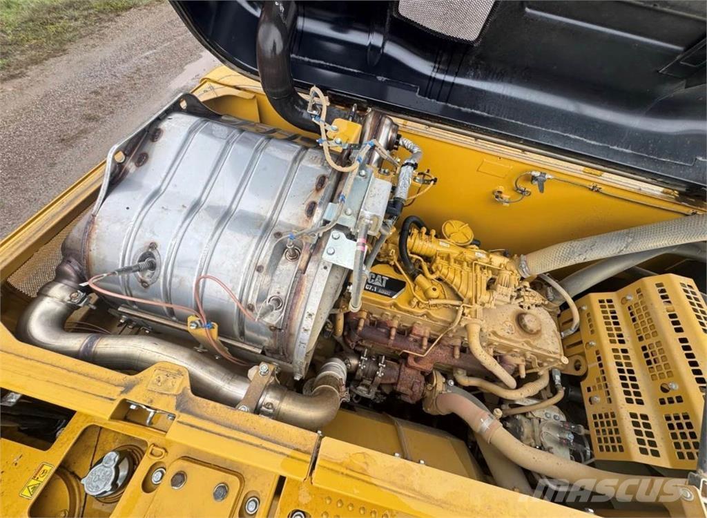 CAT 323FL Crawler excavators