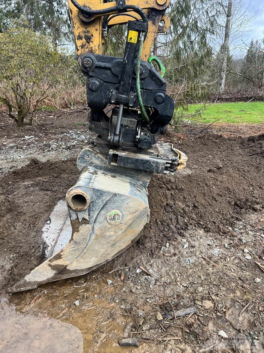 CAT 325 Crawler excavators