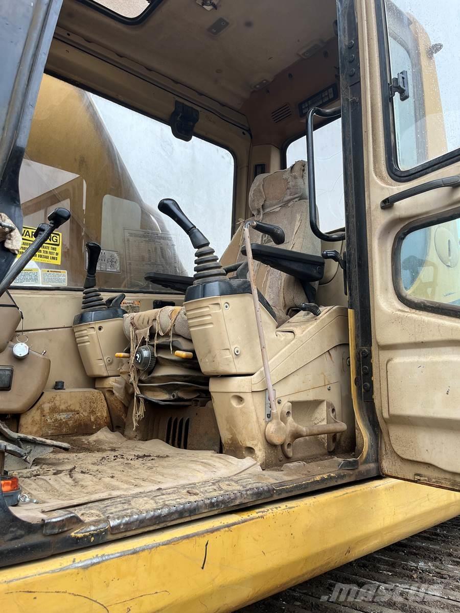 CAT 325 Crawler excavators