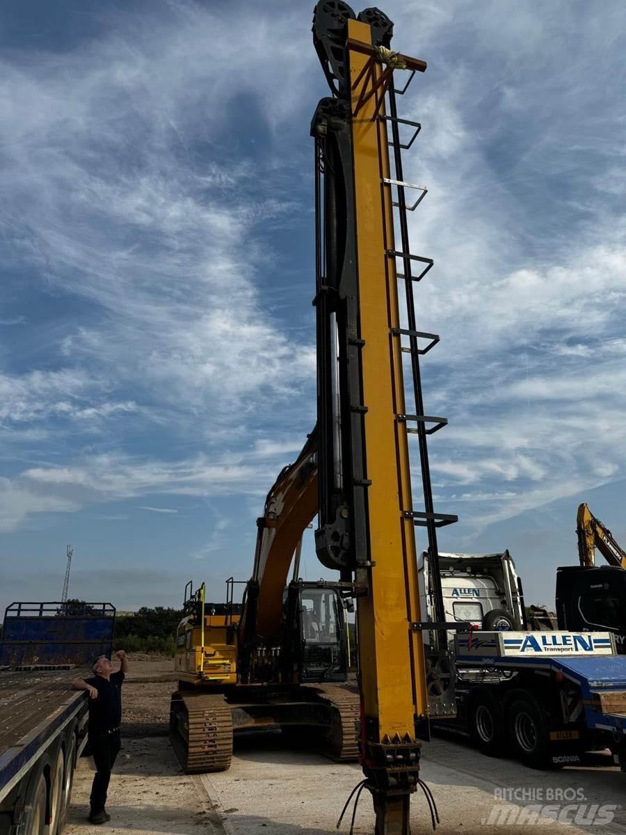 CAT 336FL Crawler excavators