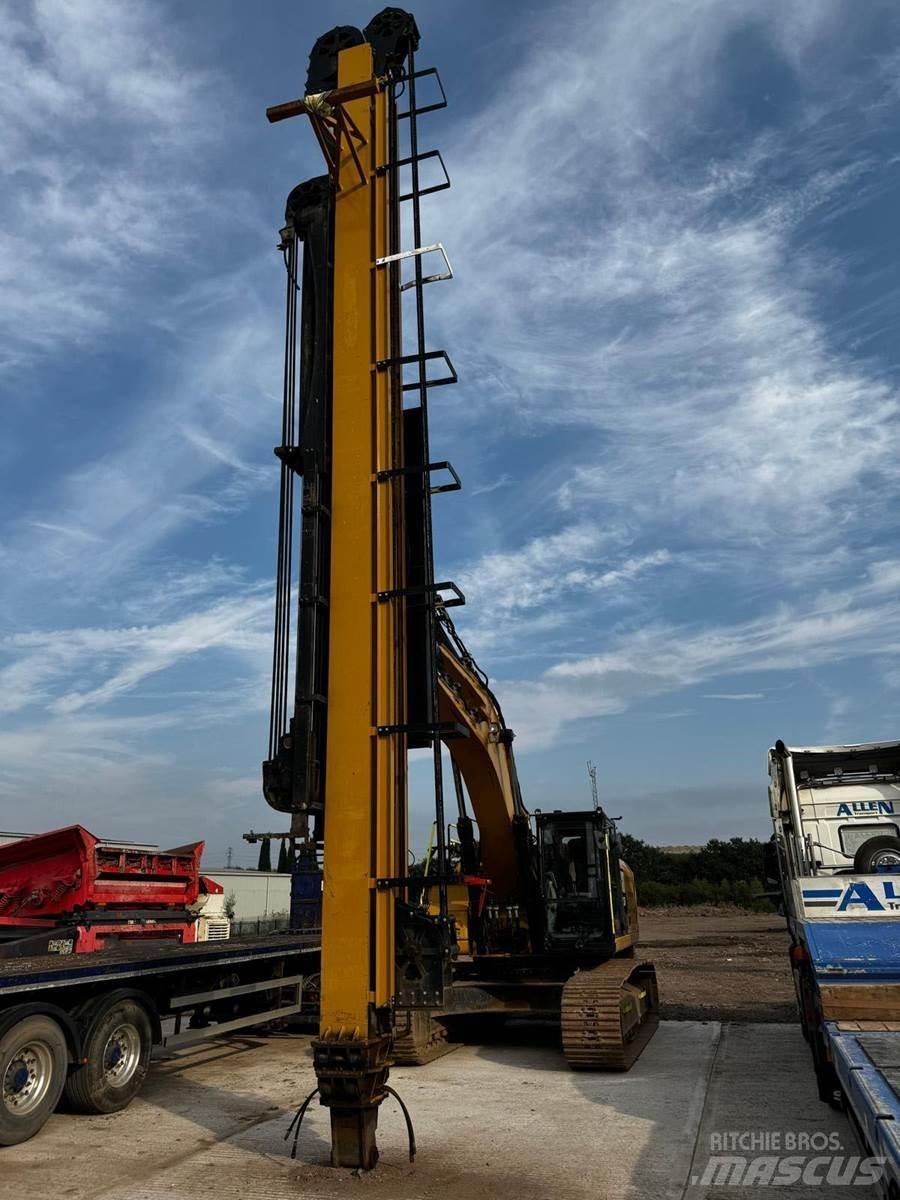 CAT 336FL Crawler excavators
