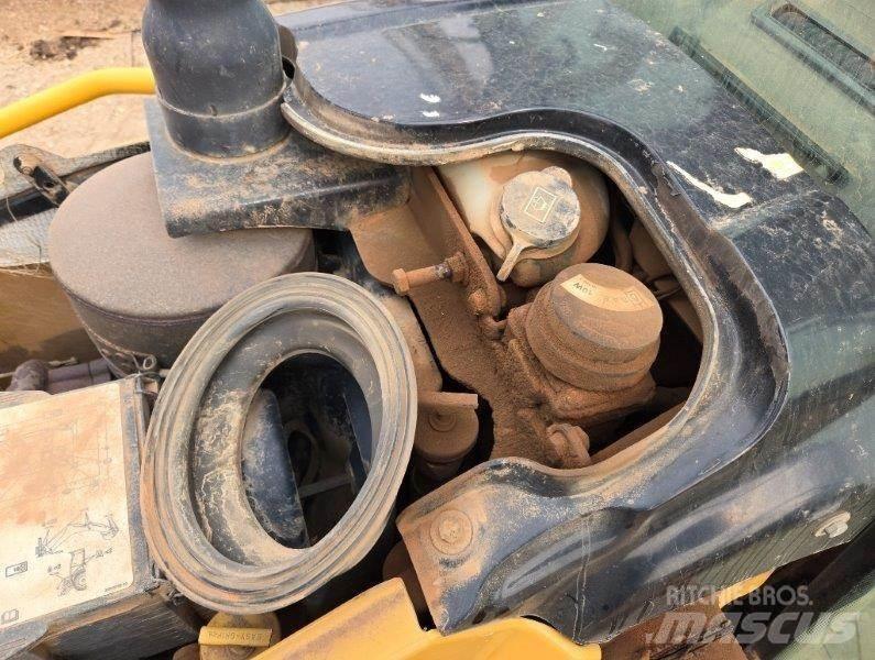 CAT 416E Backhoe