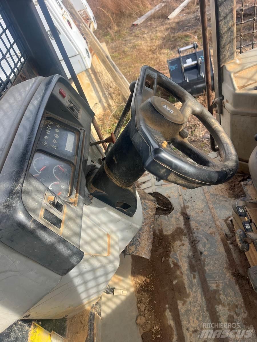 CAT 515 Skidders
