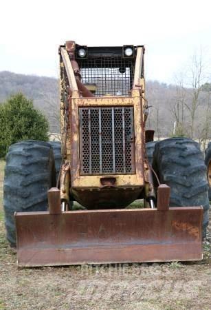 CAT 518 Skidders