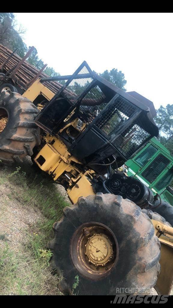 CAT 518 Skidders