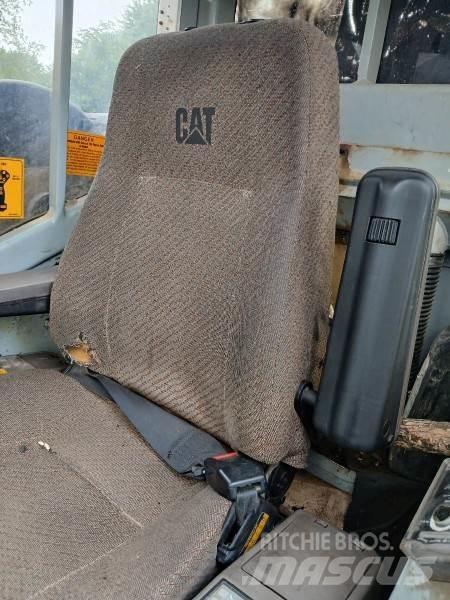 CAT 521 Feller bunchers