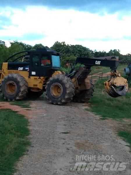 CAT 525C Skidders
