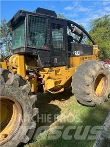 CAT 525C Skidders