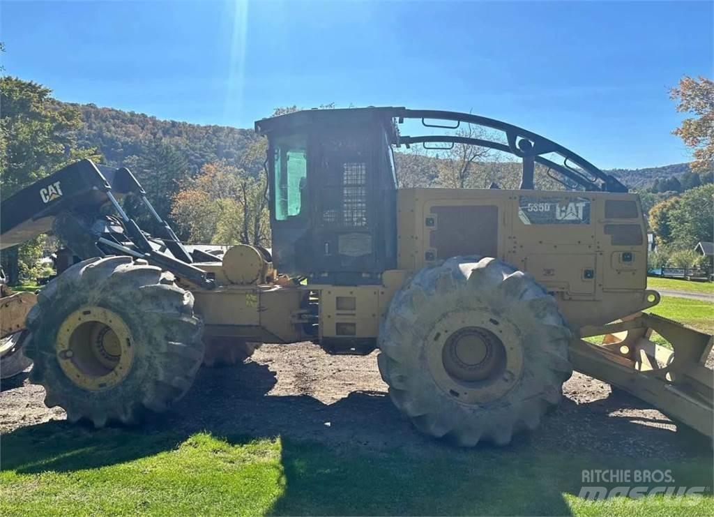 CAT 535D Skidders