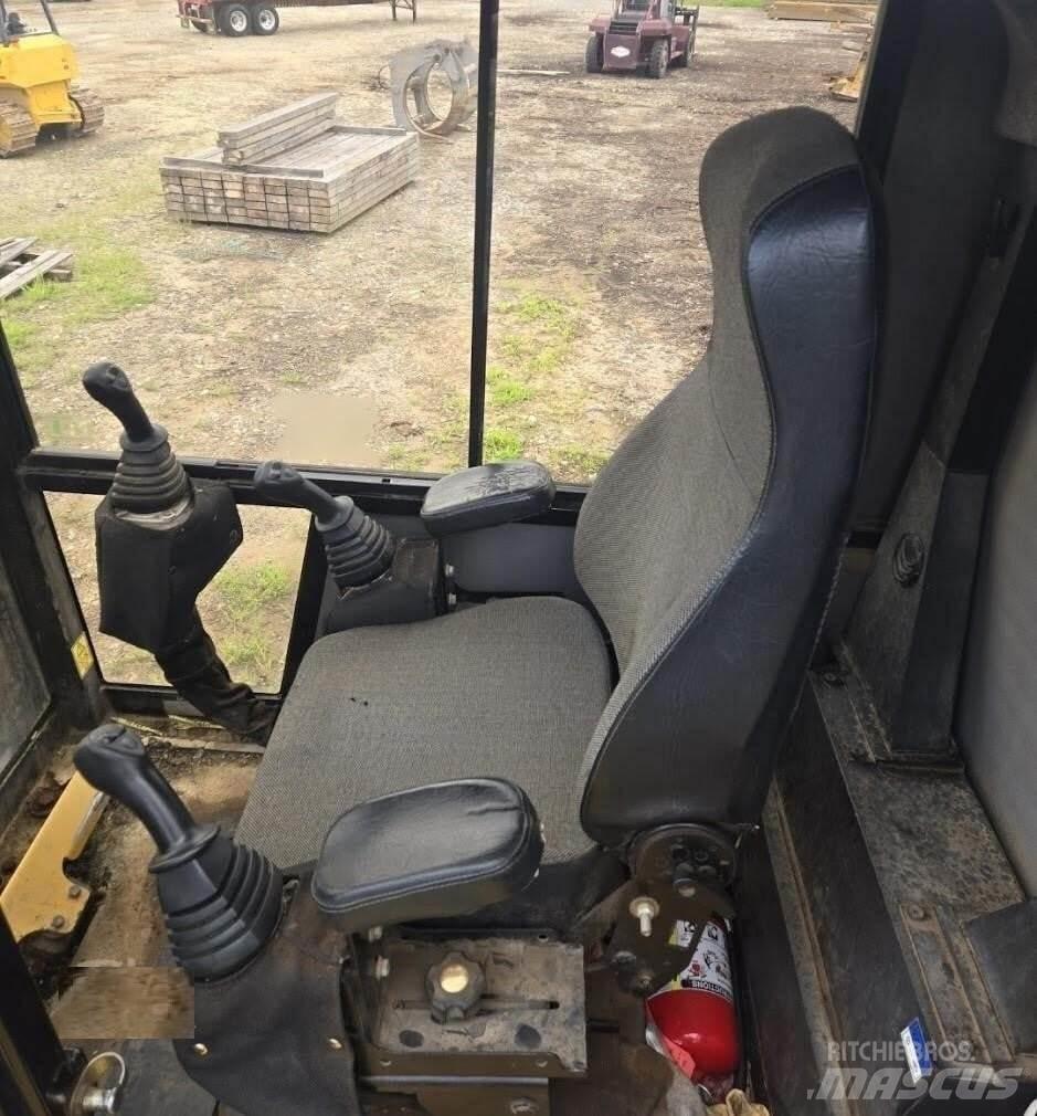 CAT 559C Knuckle boom loaders