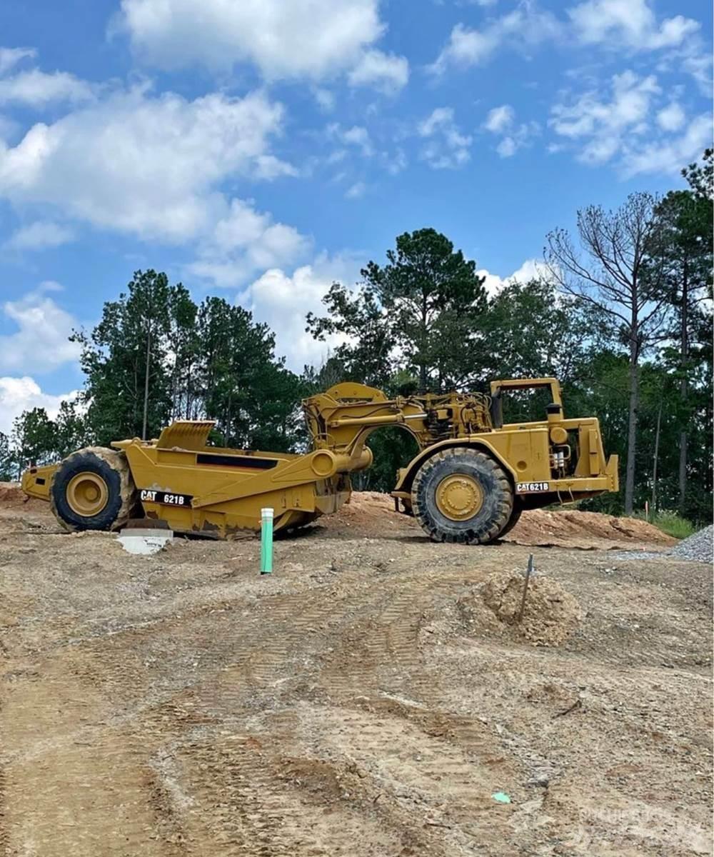 CAT 621B Scrapers